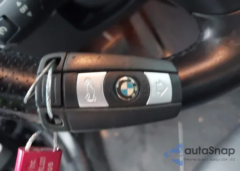 2011 BMW 335I xDrive z USA, uszkodzony, nr VIN WBAKF9C5XBE620537